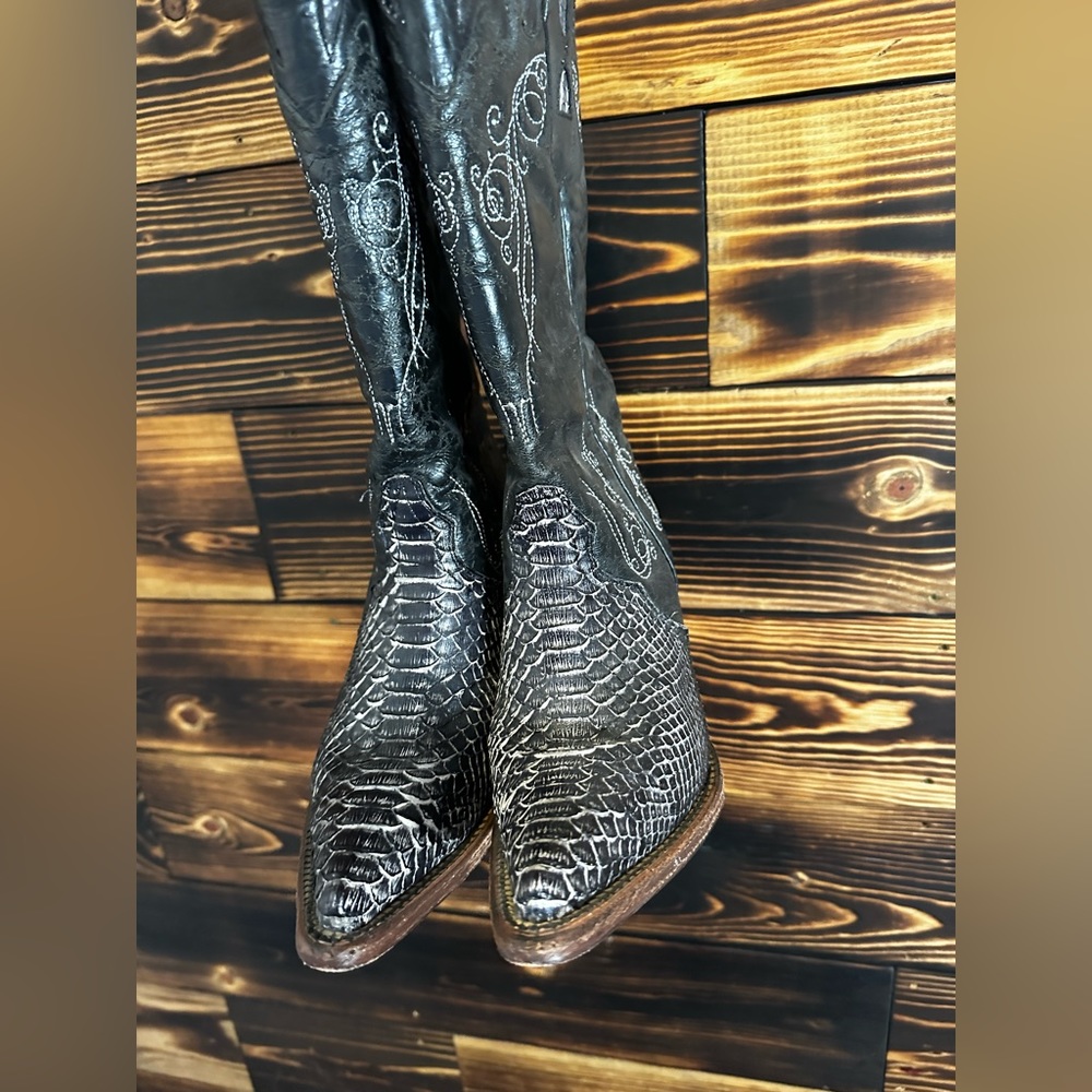 J B Dillon black python boots. Handcrafted size 6